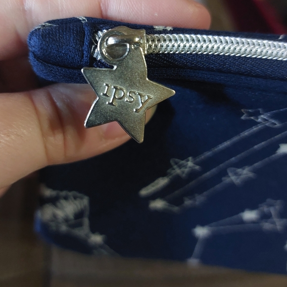 Ipsy Zodiac Cosmetics Pouch - Picture 2 of 6